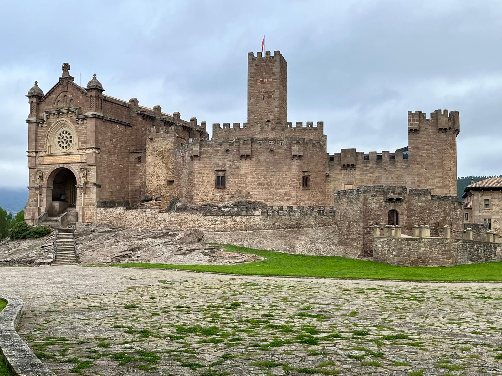 WhatsApp Image 2024-11-20 at 11.47.25 (1).jpeg